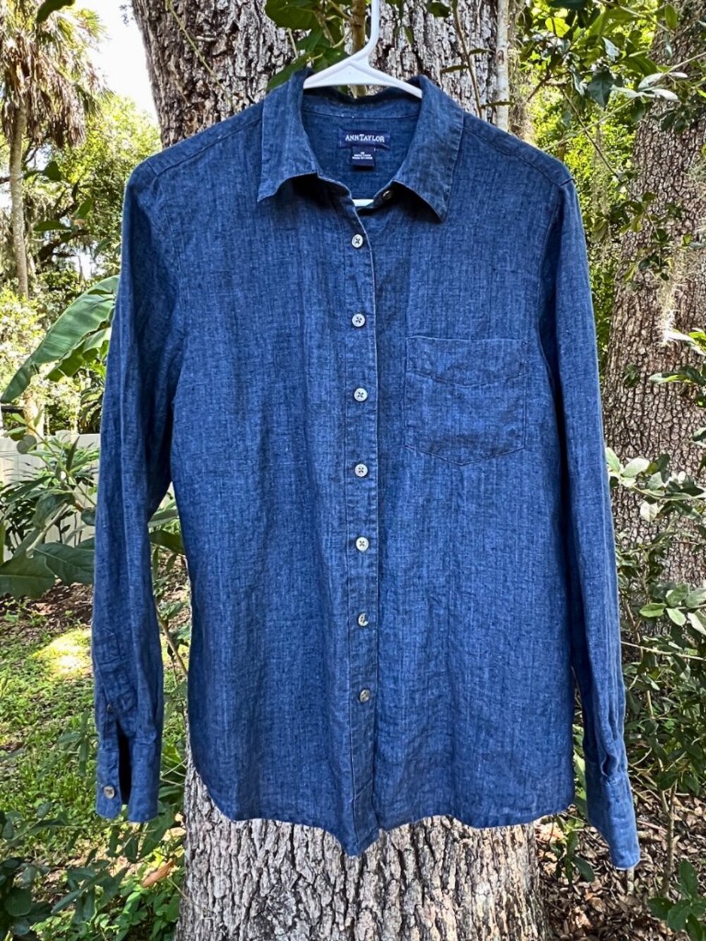 Ann Taylor Navy Blue Button-Up 100% Linen Blouse